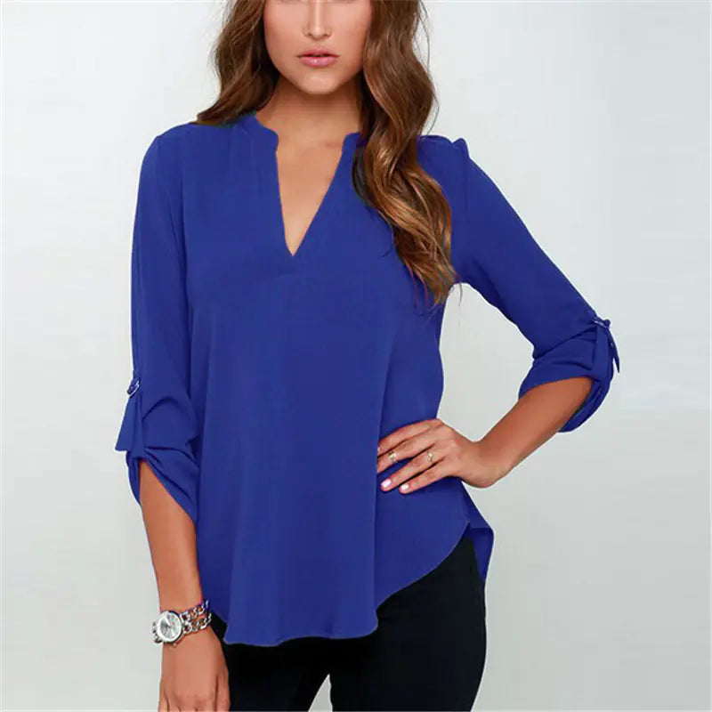 Plus Size Women's V-Neck Wrinkled Chiffon Blouse