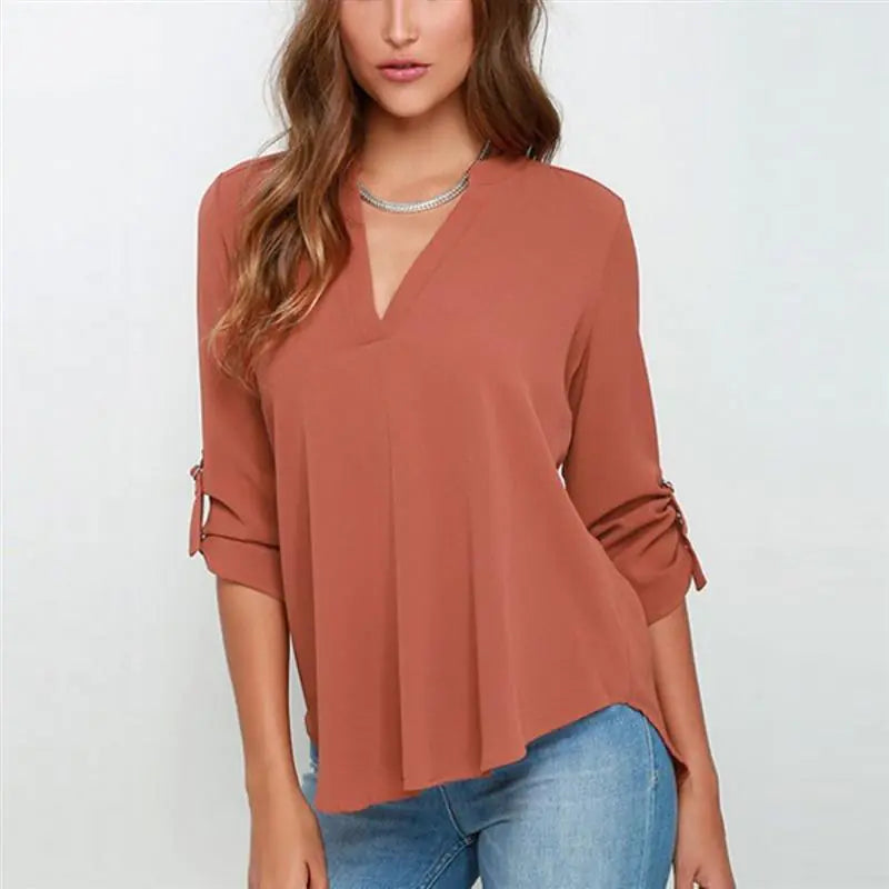 Plus Size Women's V-Neck Wrinkled Chiffon Blouse