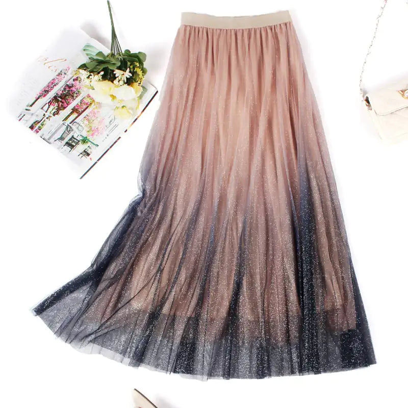 High-Waisted Pleated Skirt with Gradient Mesh Design